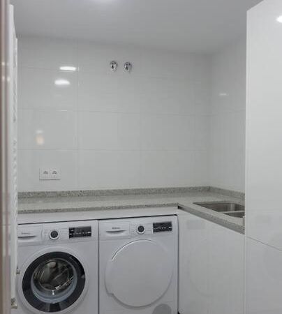 Sakura Homes Ponferrada Centro 8 Plazas Buitenkant foto